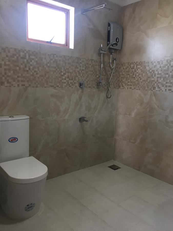 טרינקומאלה Blue Wings Beach Hotel מראה חיצוני תמונה